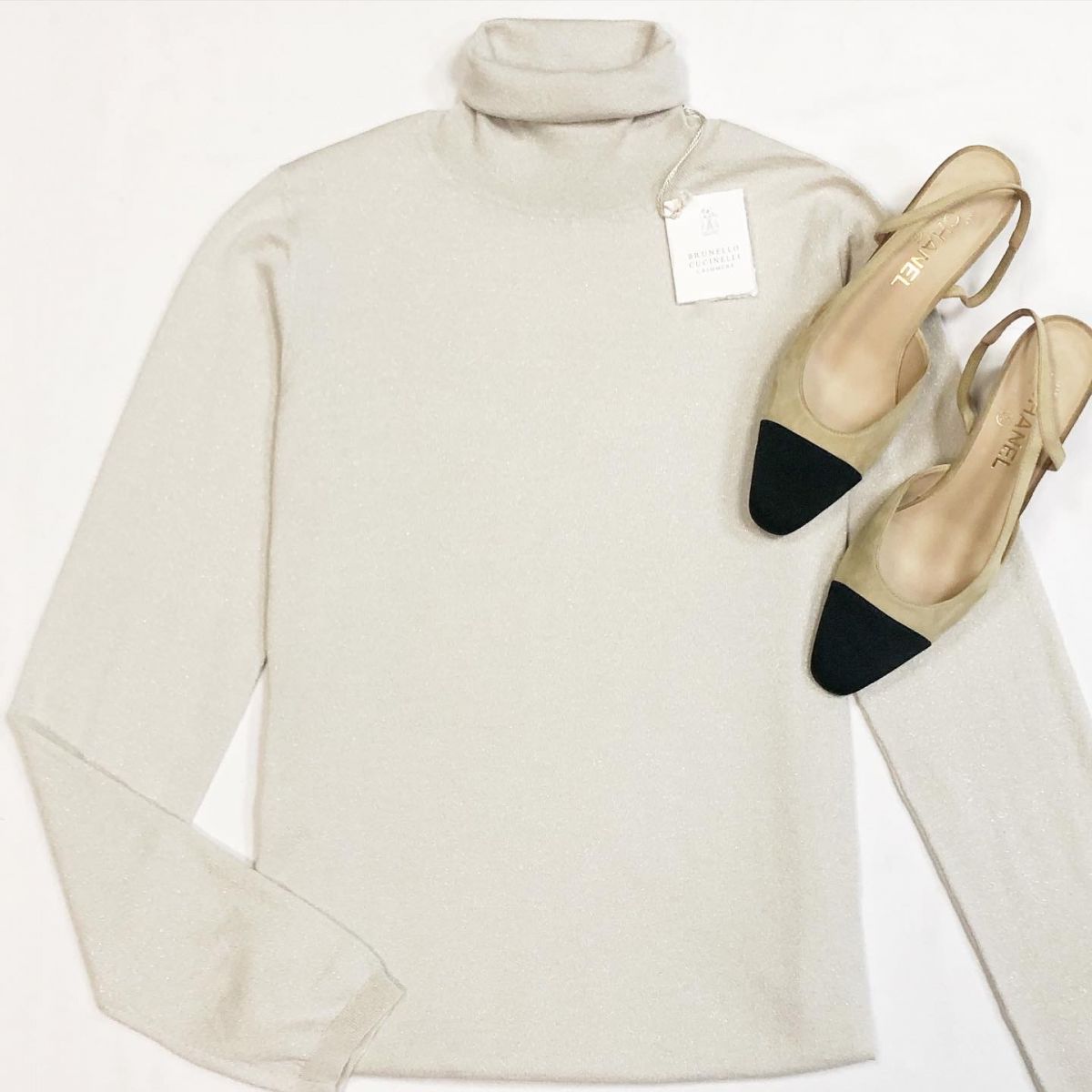 Водолазка/люрекс/ Brunello Cucinelli размер XL цена 38 463 руб/с биркой/ Туфли Chanel размер 39.5 цена 61 540 руб