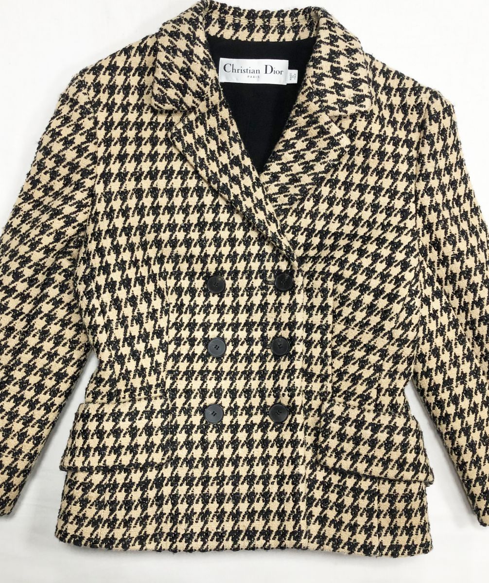 Жакет Christian Dior размер 38 цена 62 520 руб
Туфли Tom Ford размер 37.5 цена 18 786 руб