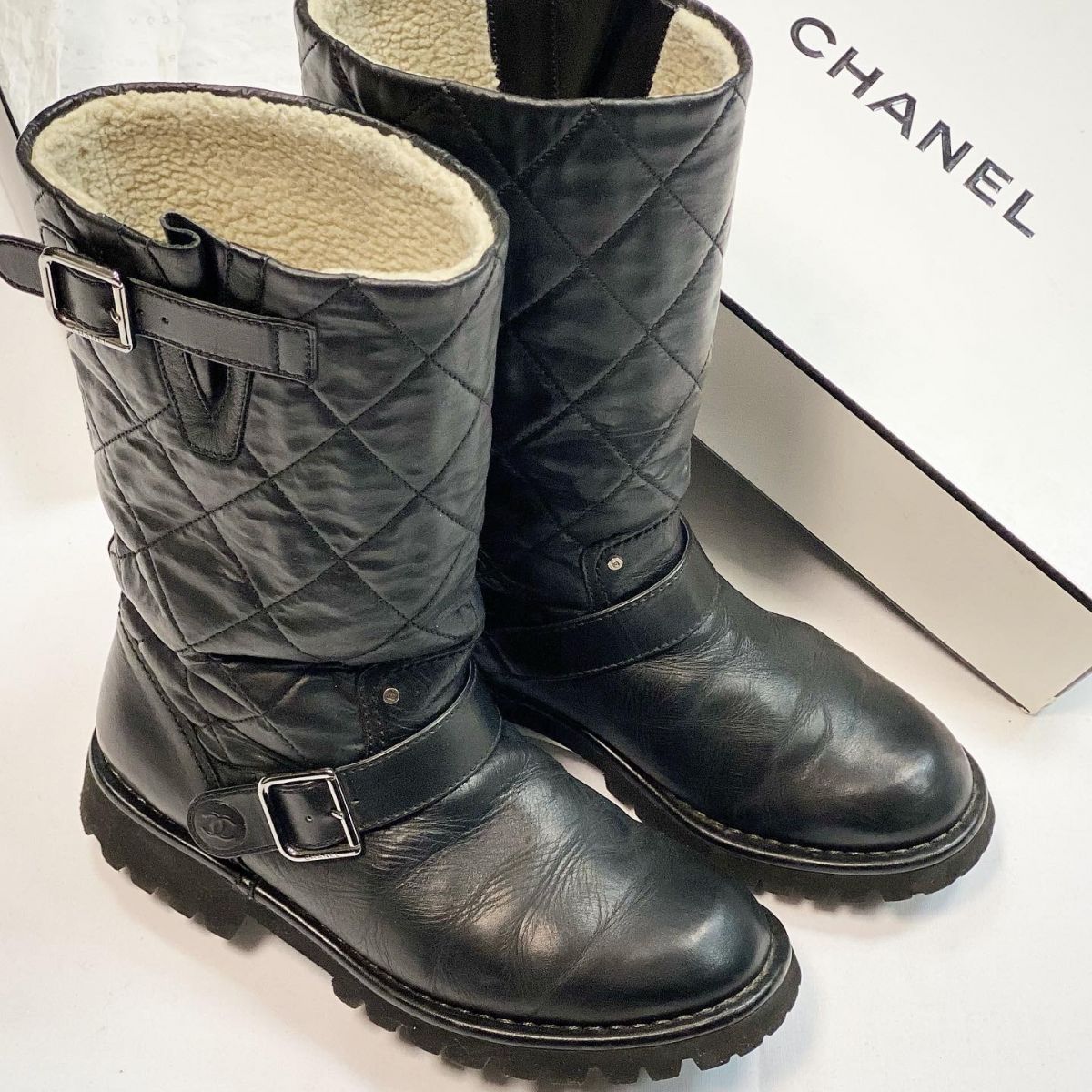 Сапоги Chanel размер 36 цена 15 385 руб 
