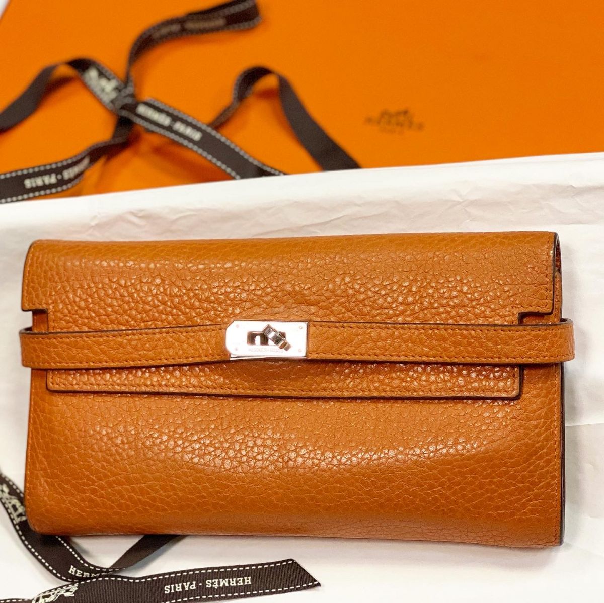 Портмоне Hermès  цена 30 770 руб 