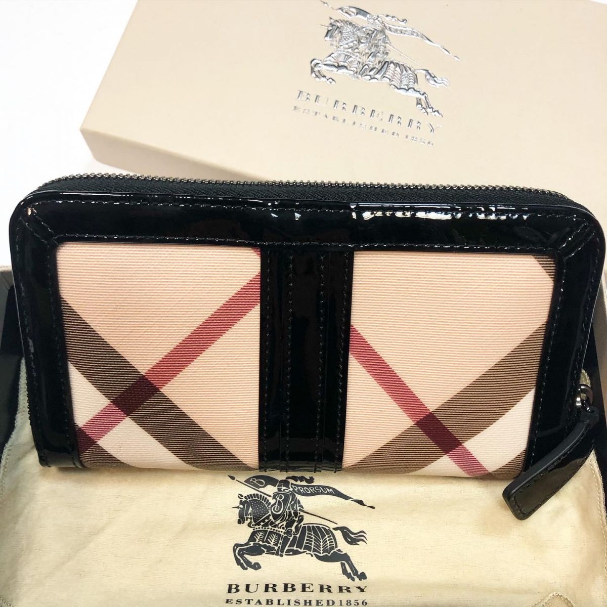 Кошелёк BURBERRY цена 15 385 руб /карточка/коробка/упаковка/ 