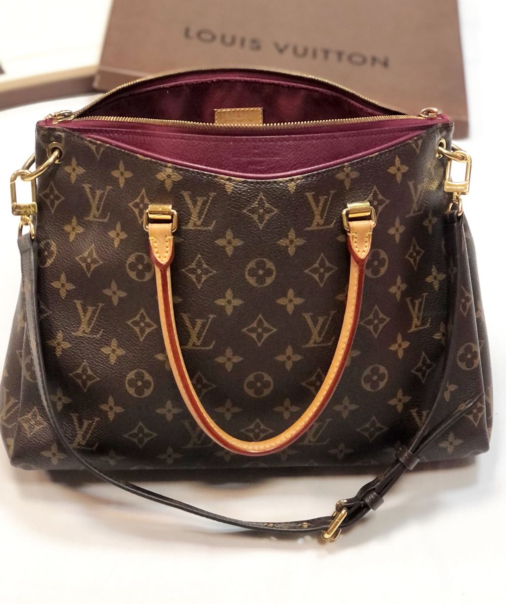 Сумка LOUIS VUITTON размер 25/35 цена 92 310 руб