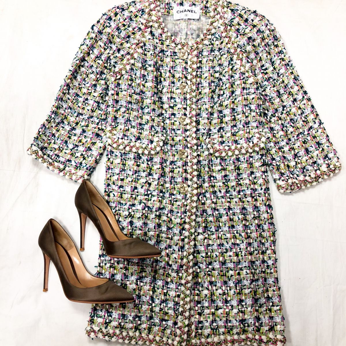 Пальто /твид/люрекс/ Chanel размер 40 цена 391 375 руб