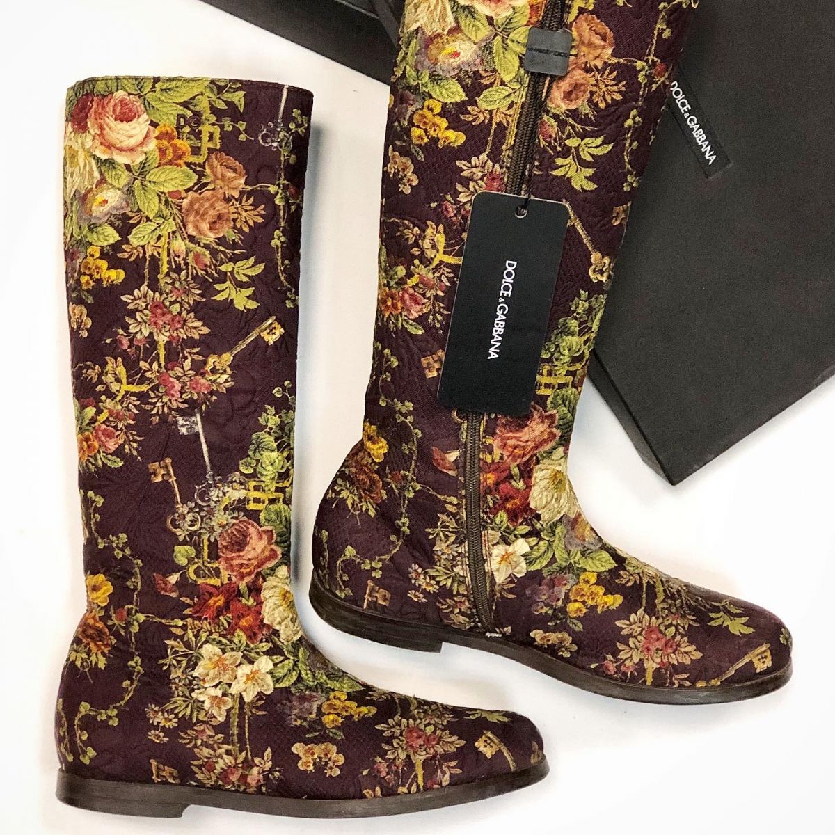 Сапоги Dolce Gabbana  размер 37 цена 15 385 руб