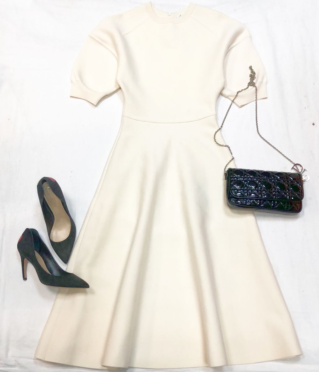 Платье CHRISTIAN DIOR размер 36 цена 61 549 руб 
Сумка
CHRISTIAN DIOR
