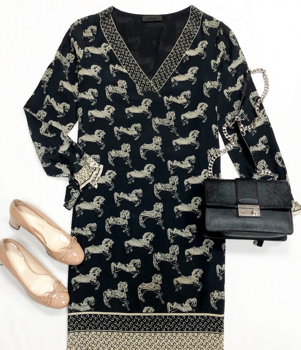 Платье Jo No Fui размер 42 цена 15 655 рубТуфли Prada размер 35.5 цена 15 655 рубСумка Prada