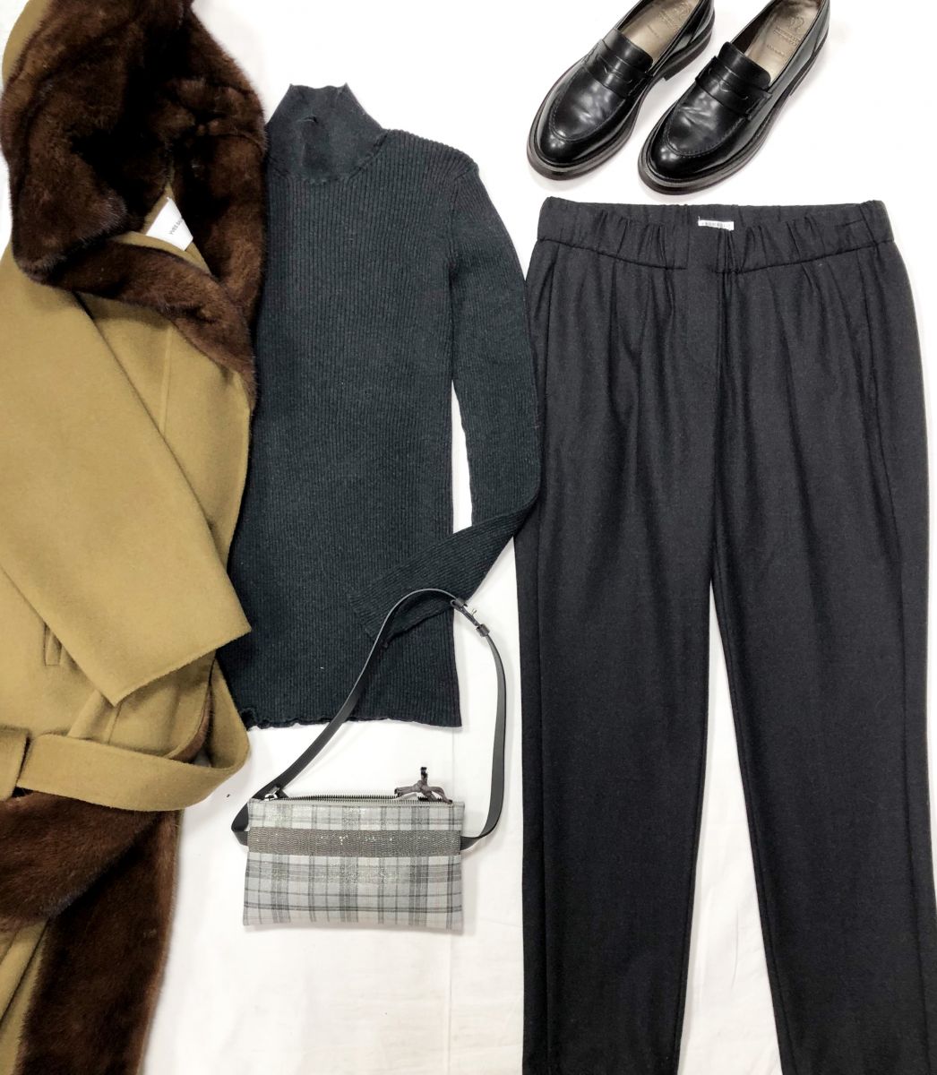 Водолазка PRADA размер S цена 15 655 руб Брюки Brunello Cuccinelli размер S цена 12 524 руб Пальто YVES SALOMON Сумочка BRUNELLO CUCCINELLI