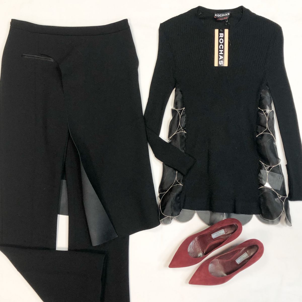 Кофта Rochas размер 40 цена 10 770 руб Брюки Balenciaga размер 40 цена 18 462 рубТуфли Prada размер 37 цена 18 463 руб