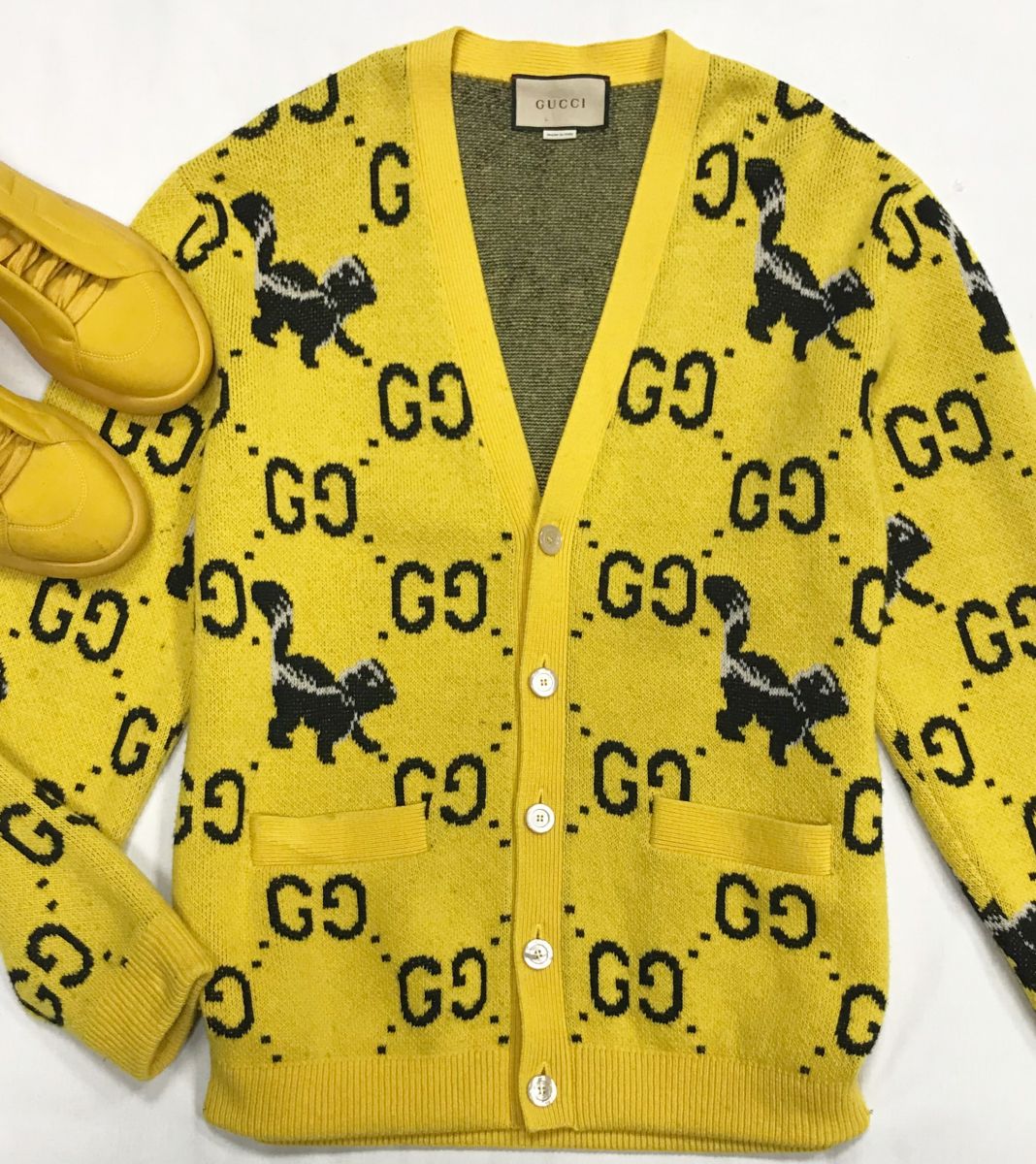 Кардиган Gucci размер S цена 39 138 руб
Кроссовки Hermès размер 40 цена 46 965 руб