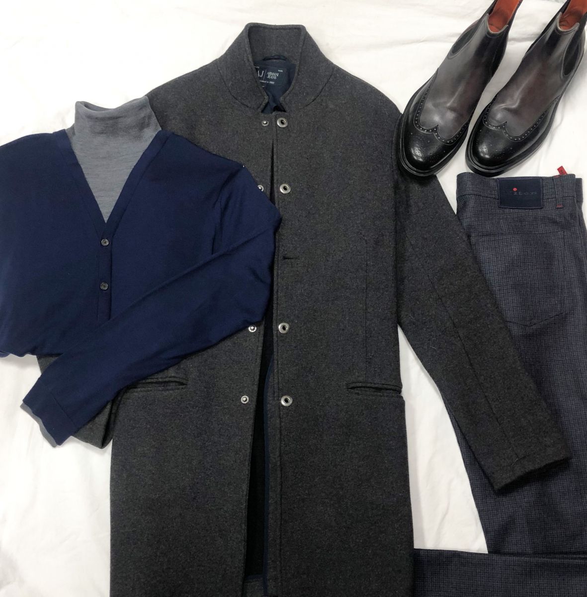 #Mechtamen
Пальто ARMANI JEANS размер L цена 15 655 руб 
Кардиган Dsquared 2 размер L цена 7 828 руб  
Брюки Kiton размер 52 цена 15 655 руб


https://max.ru/join/DcqMPg0c9seDOzJzZUU-DAf-ZWUaddPCtmz9D3GJ3uQ