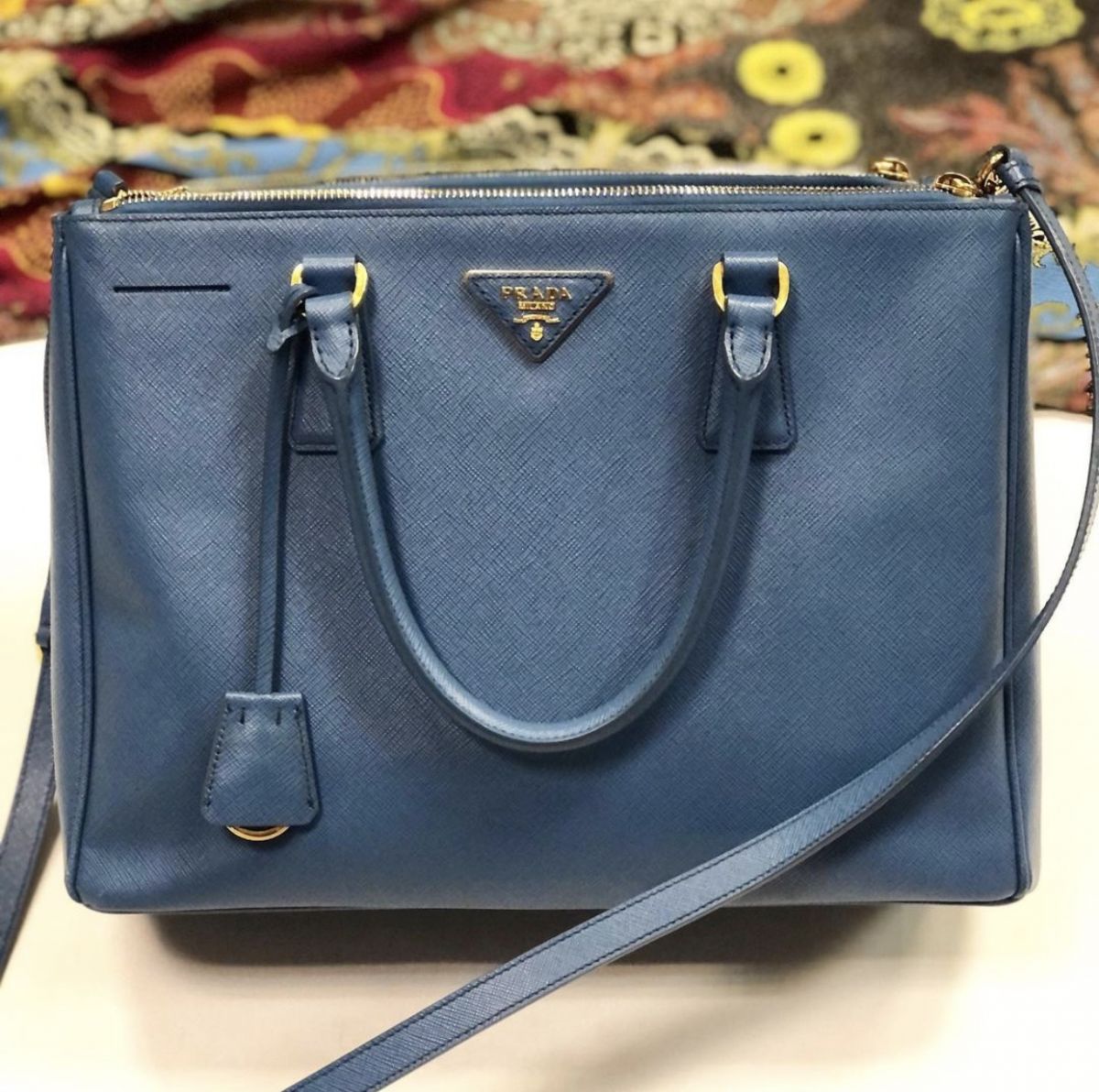 Сумка Prada размер 25*35 цена 61 540 руб
