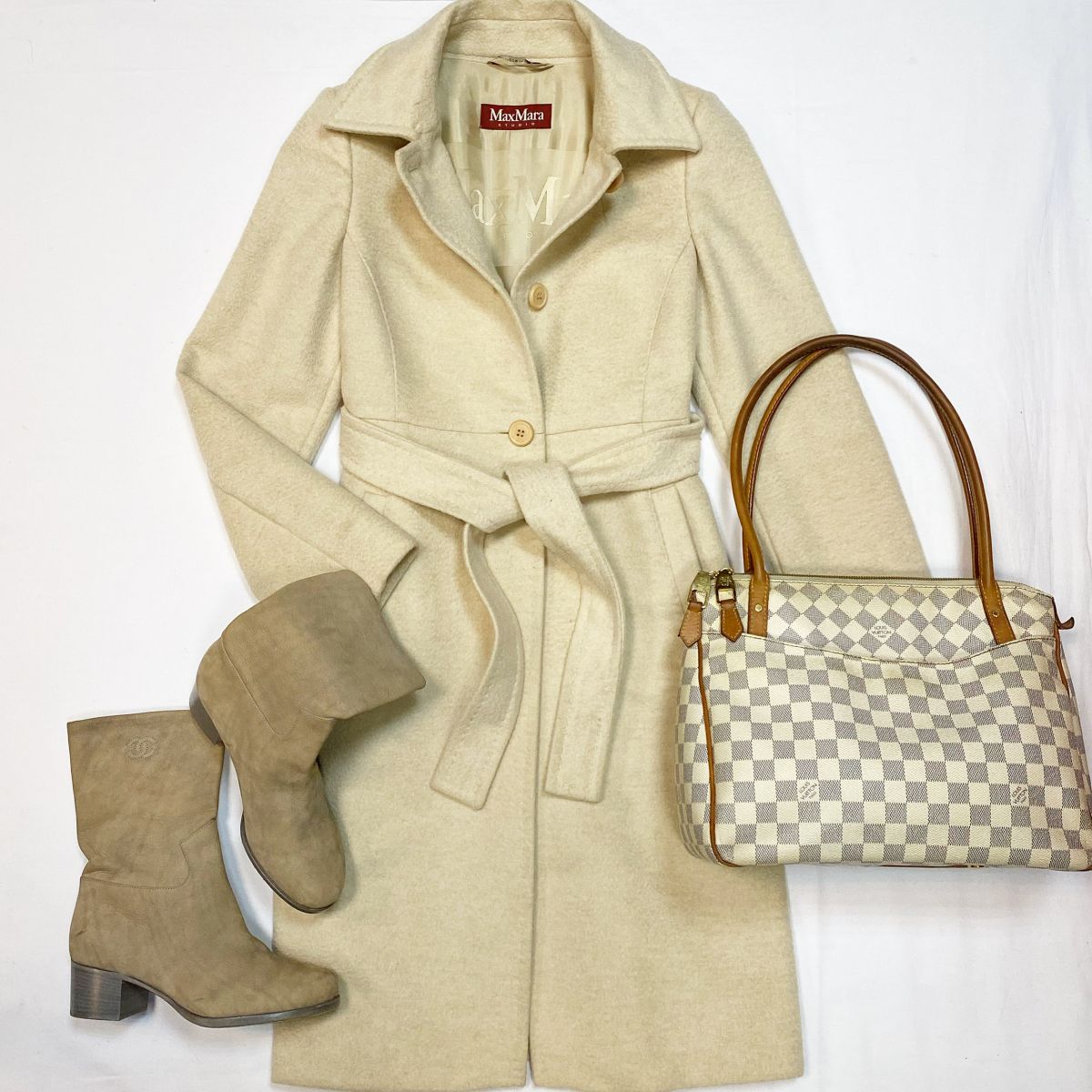 Пальто Max Mara размер 34 цена 10 770 руб Сапоги Chanel размер 37.5 цена 10 770 руб Сумка Louis Vuitton