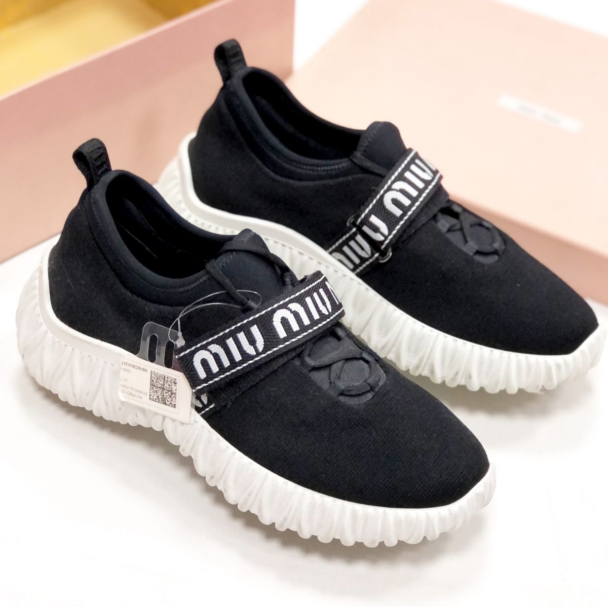 Кроссовки Miu Miu размер 37 цена 23 483 руб 