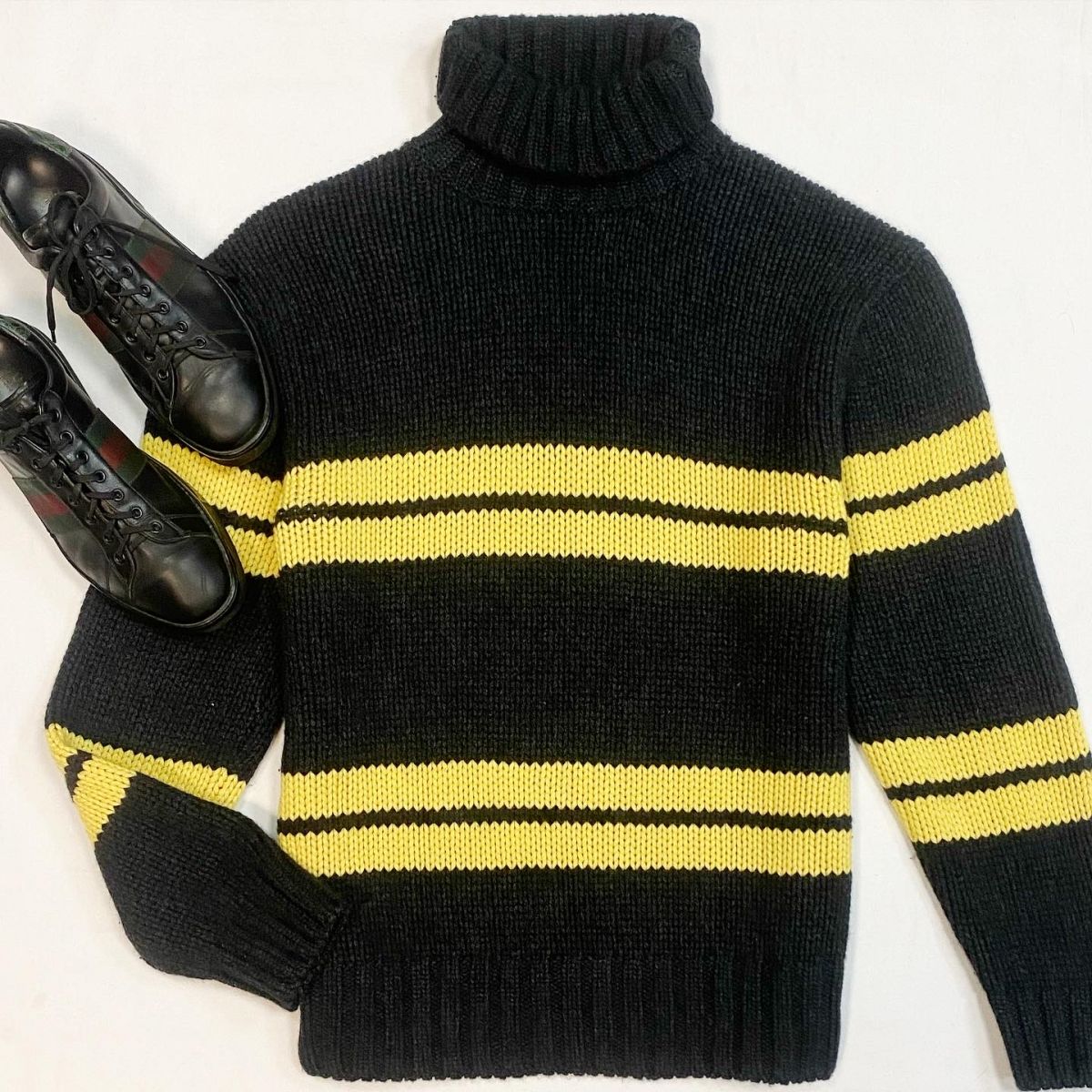 #mechtamen Свитер Brioni размер XXL цена 23 078 рубКеды Gucci размер 45.5 цена 4 616 руб