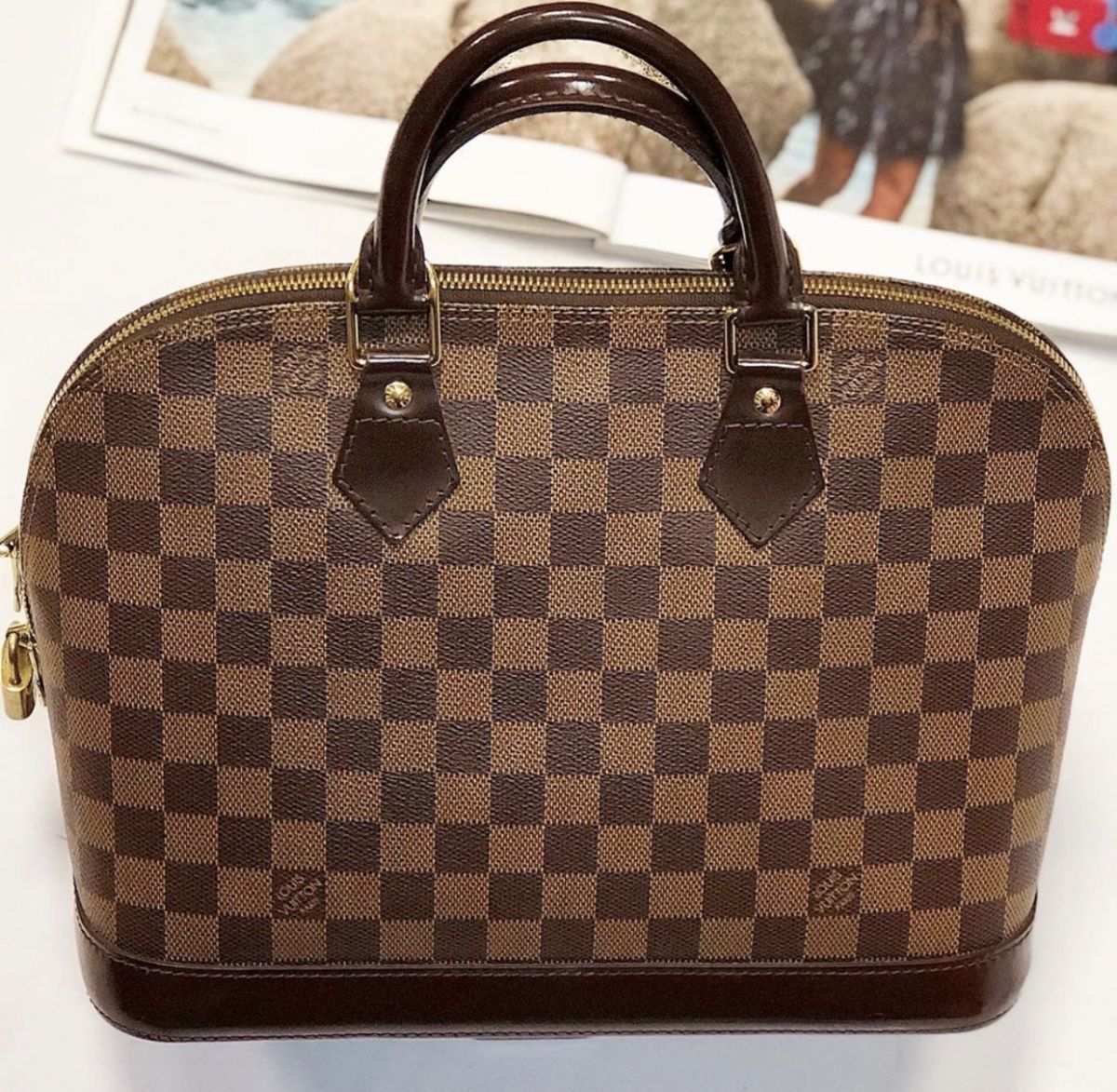 Сумка Louisvuitton размер 30/25 цена 27 693 руб