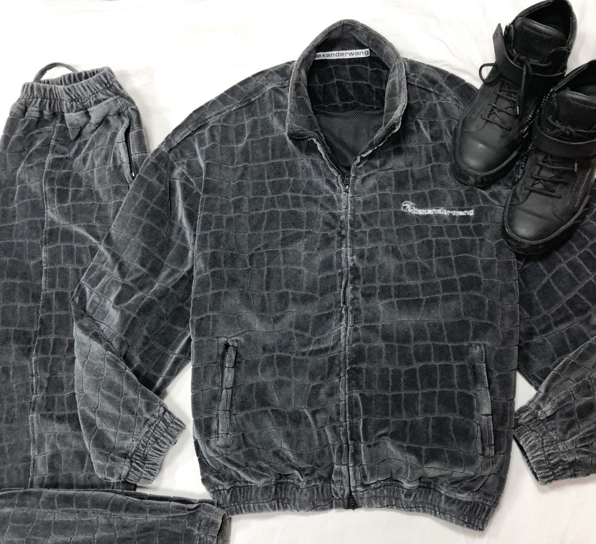 #Mechtamen
Костюм /бархат/ Alexander Wang размер М цена 12 524 руб