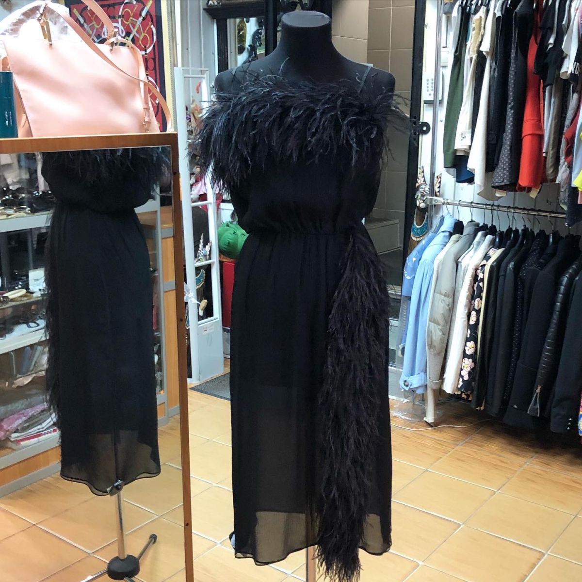 Платье/перья/ Prada размер 38 цена 38 463 руб