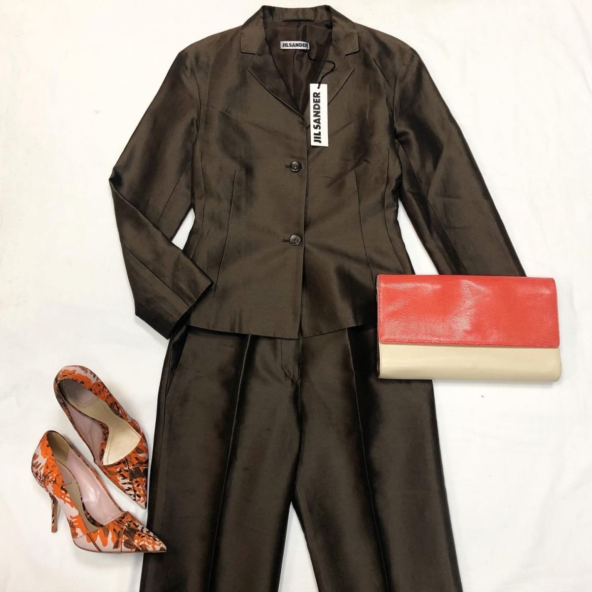 Костюм Jil Sander размер 34 цена 7 693 руб Туфли Christian Dior размер 36.5 цена 9 231 руб