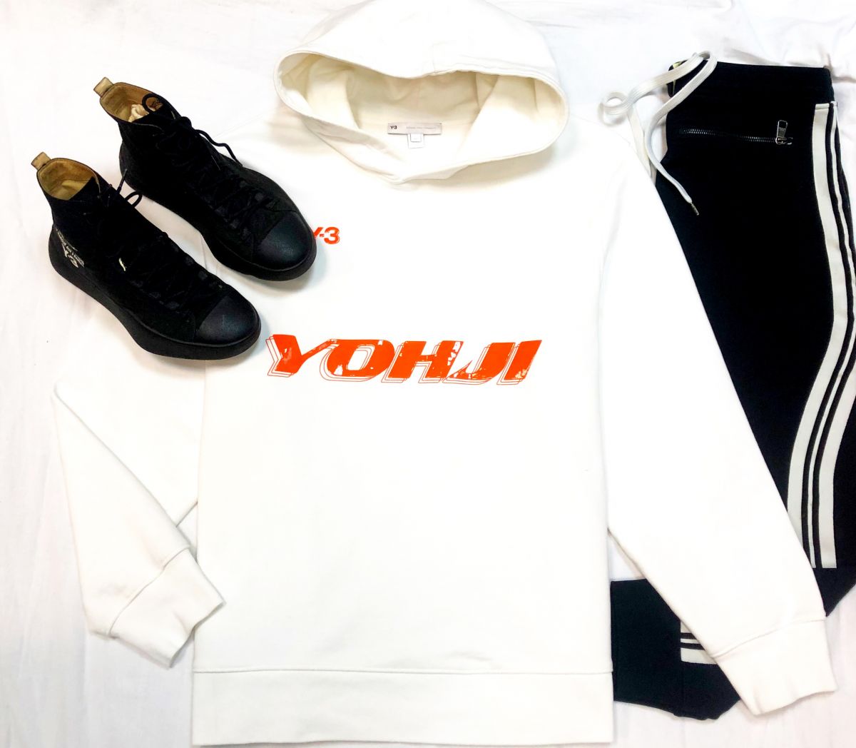 #Mechtamen
Худи колоборация Y-3 &amp; adidas размер 2XL цена 6 154 руб 
Брюки NEIL BARRETT размер L цена 6 154 руб 
Кеды Y-3 размер 43 цена 7 693 руб