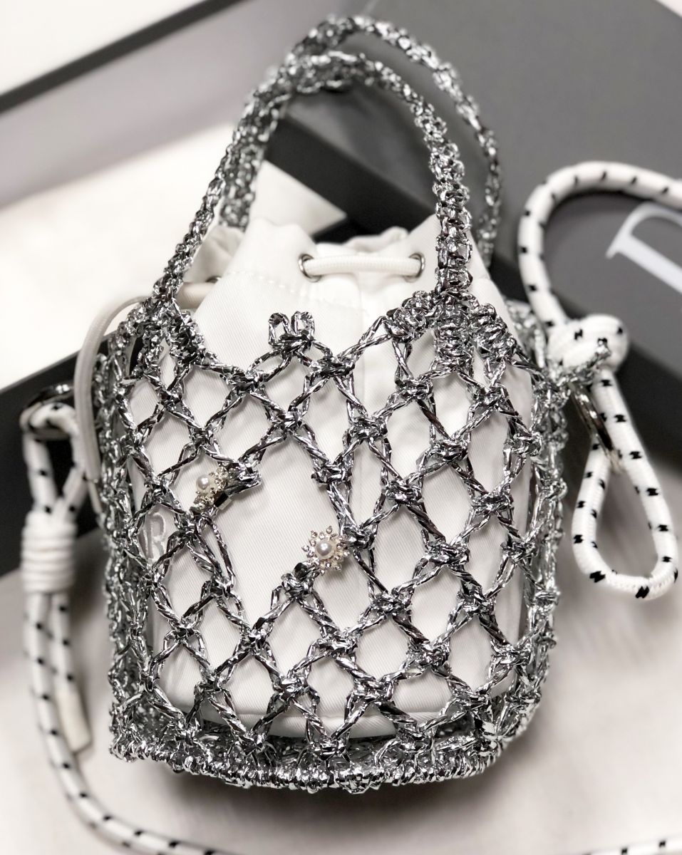 Косметичка Christian Dior цена 7 828 руб