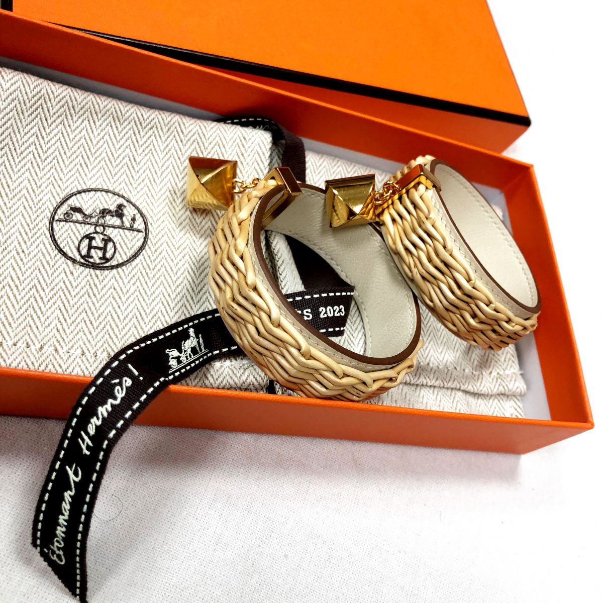 Серьги Hermès цена 46 965 руб /новые/коробка/упаковка/