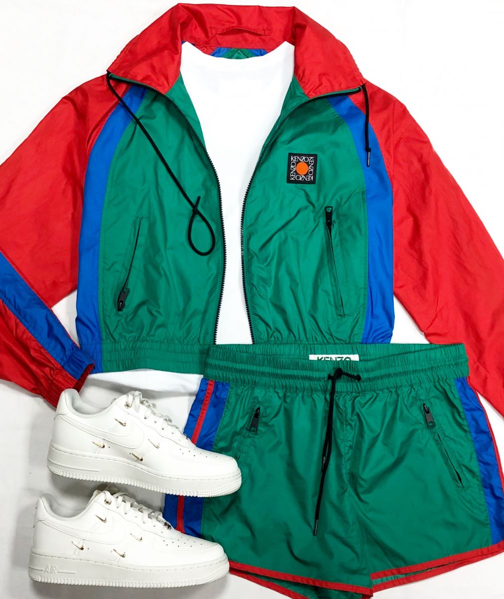 Костюм KENZO размер M цена 9 393 рубКроссовки Nike размер 39 цена 18 786 руб