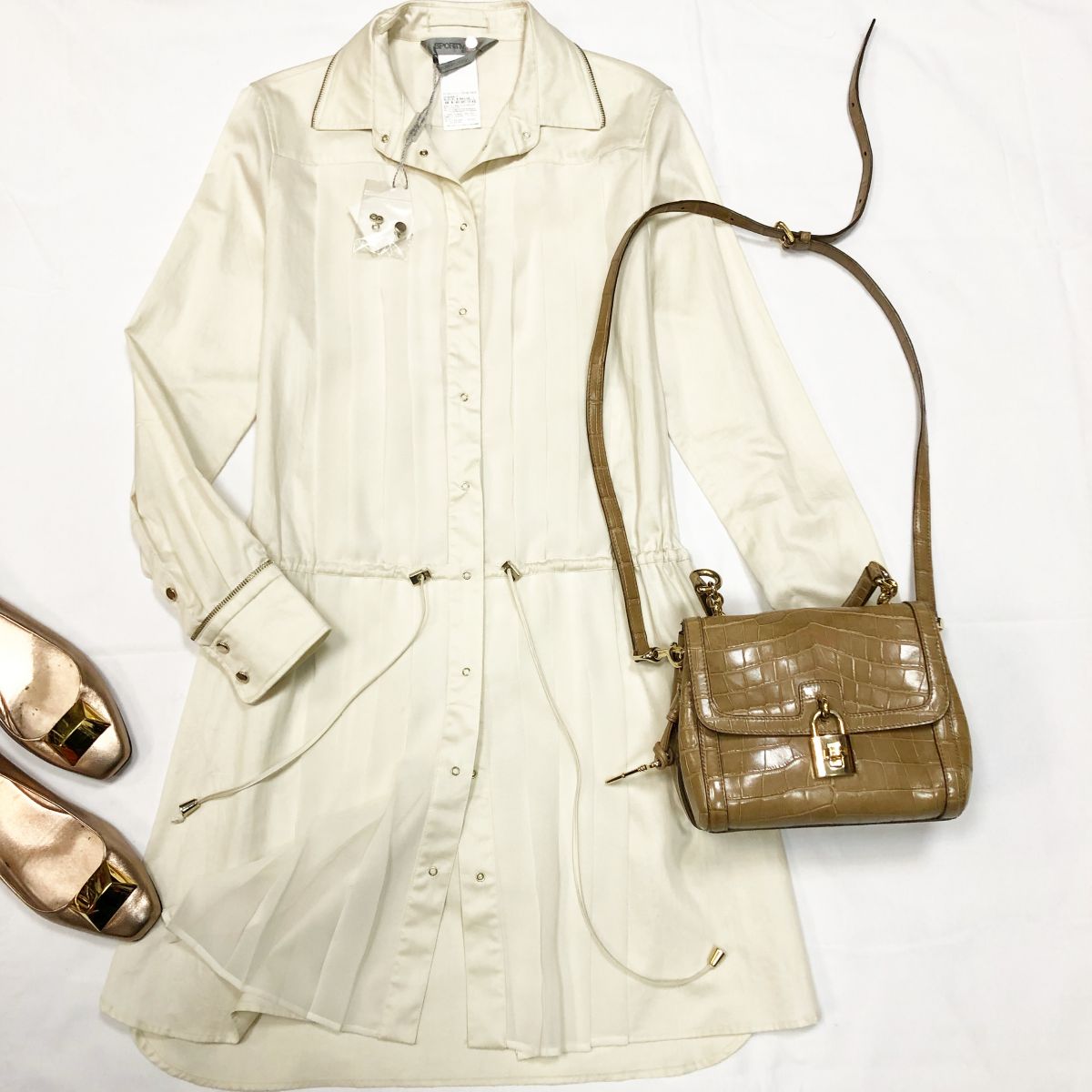 Платье SportMax размер 38/42 цена 12 308 руб /с ценником/ Балетки Max Mara размер 39.5 цена 7 693 руб Сумка Dolce Gabbana