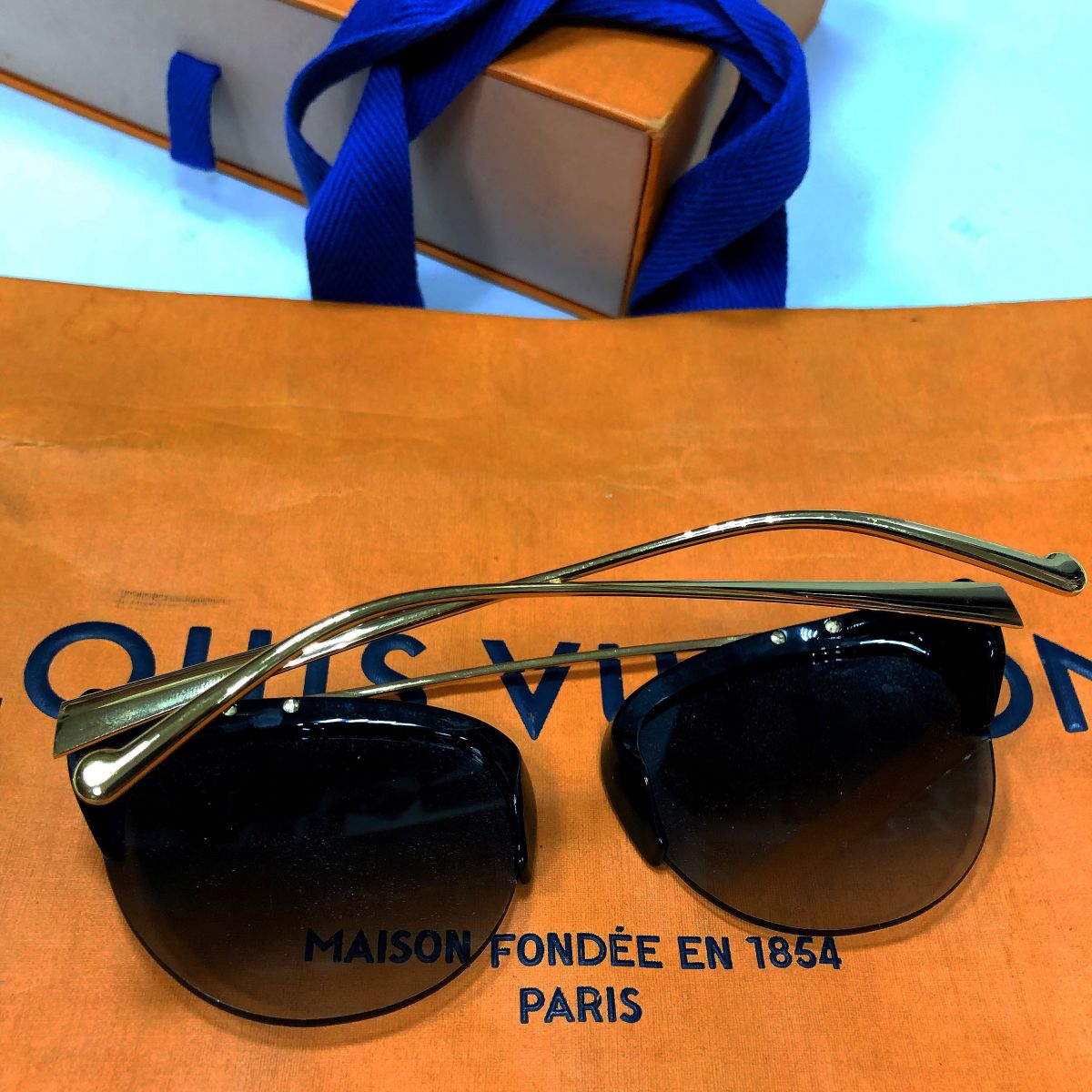 Очки LOUIS VUITTON цена 15 655 руб