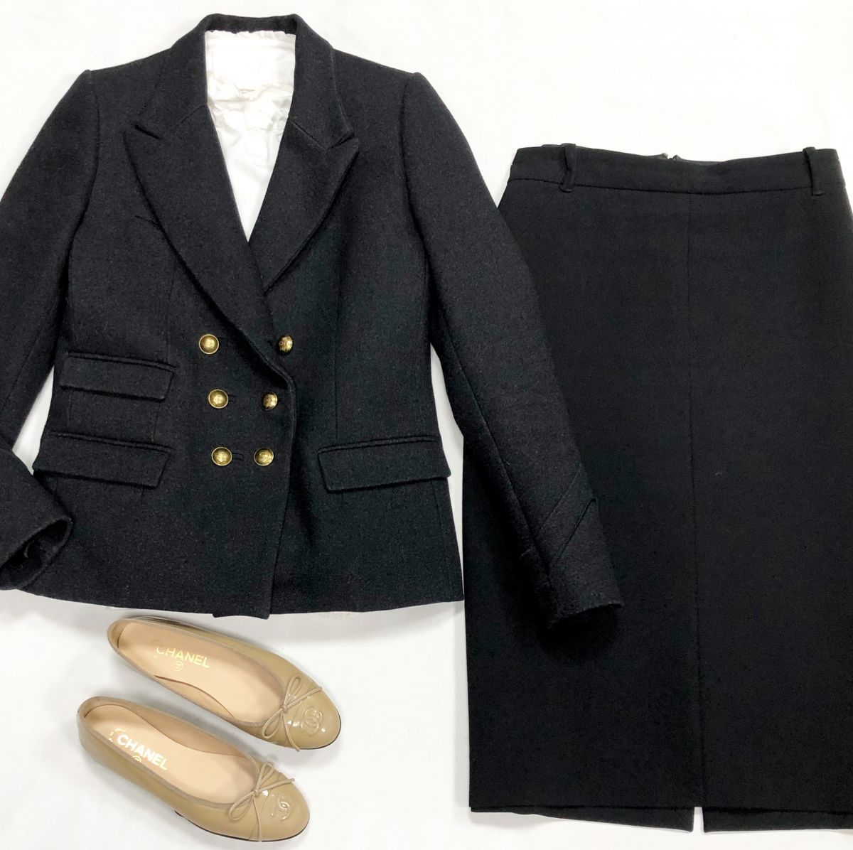 Жакет Isabel Marant размер 38 цена 15 655 руб
Юбка Jil Sander размер 44 цена 7 828 руб
Балетки Chanel размер 36.5 цена 15 655 руб