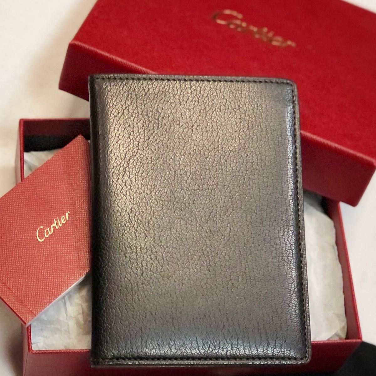 Обложка на паспорт Cartier  цена 15 385 руб / новая / упаковка / 