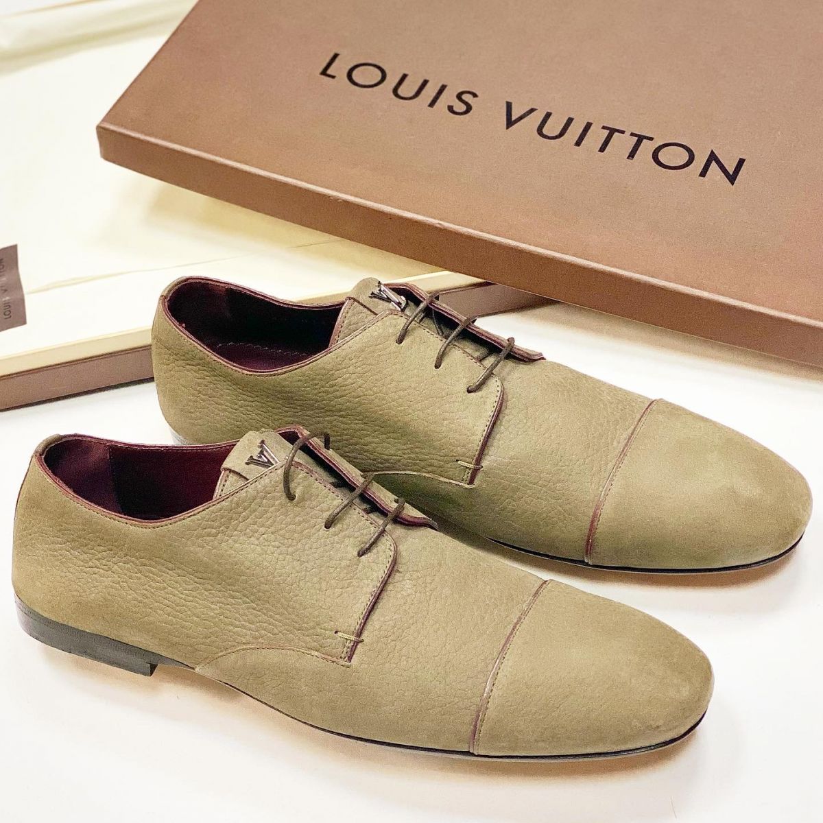 Ботинки Louis Vuitton размер 41.5 цена 23 078 руб / новые / 