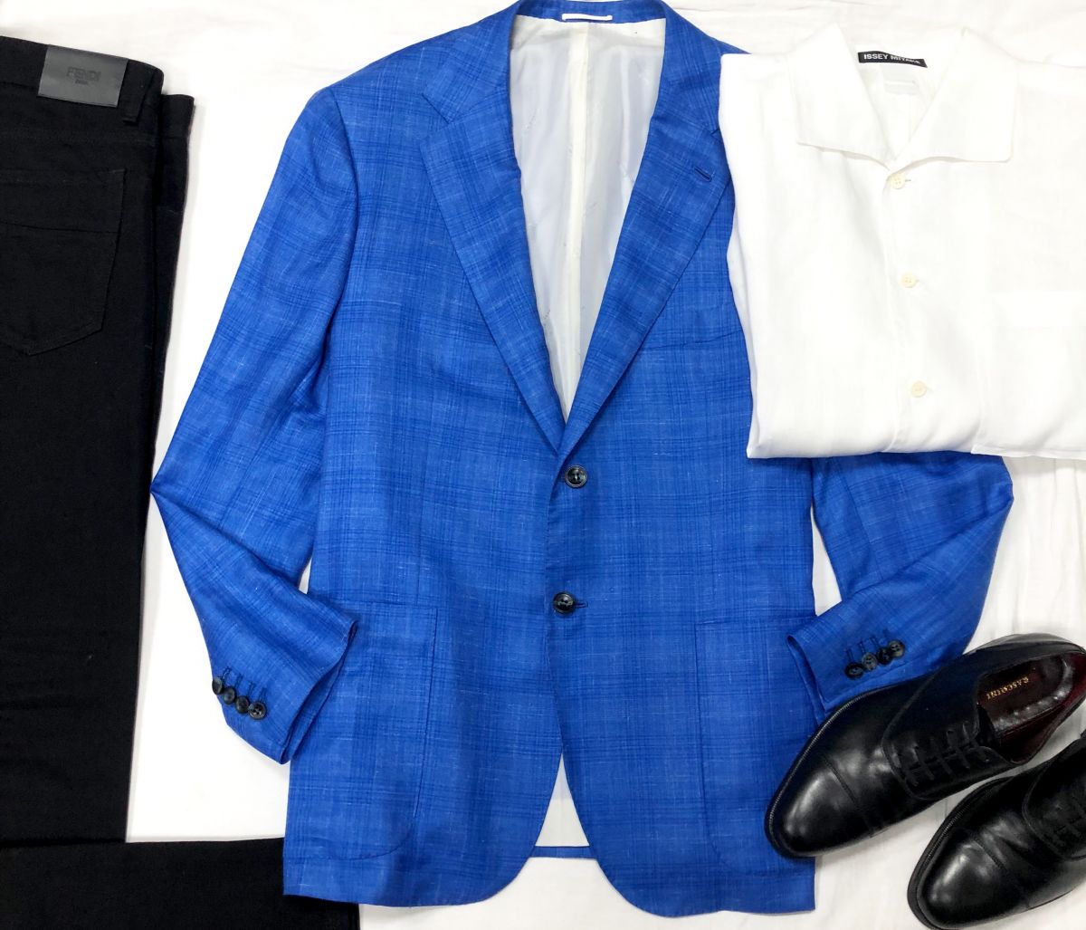 #
#Mechtamen
Пиджак KITON размер 54 цена 31 310 руб 
Джинсы FENDI размер 34 цена 15 655 руб