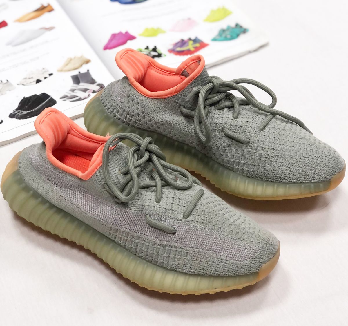 Кроссовки Adidas Yeezy размер 40.5 цена 10 959 руб