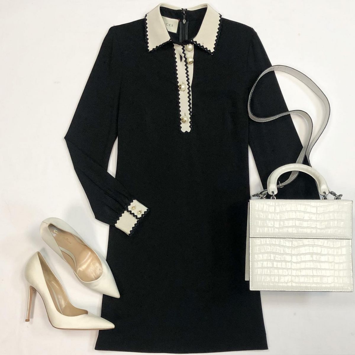 Платье GUCCI размер S цена 23 078 рубТуфли GIANVITO ROSSI  размер 41 цена 13 847 рубСумка 0711