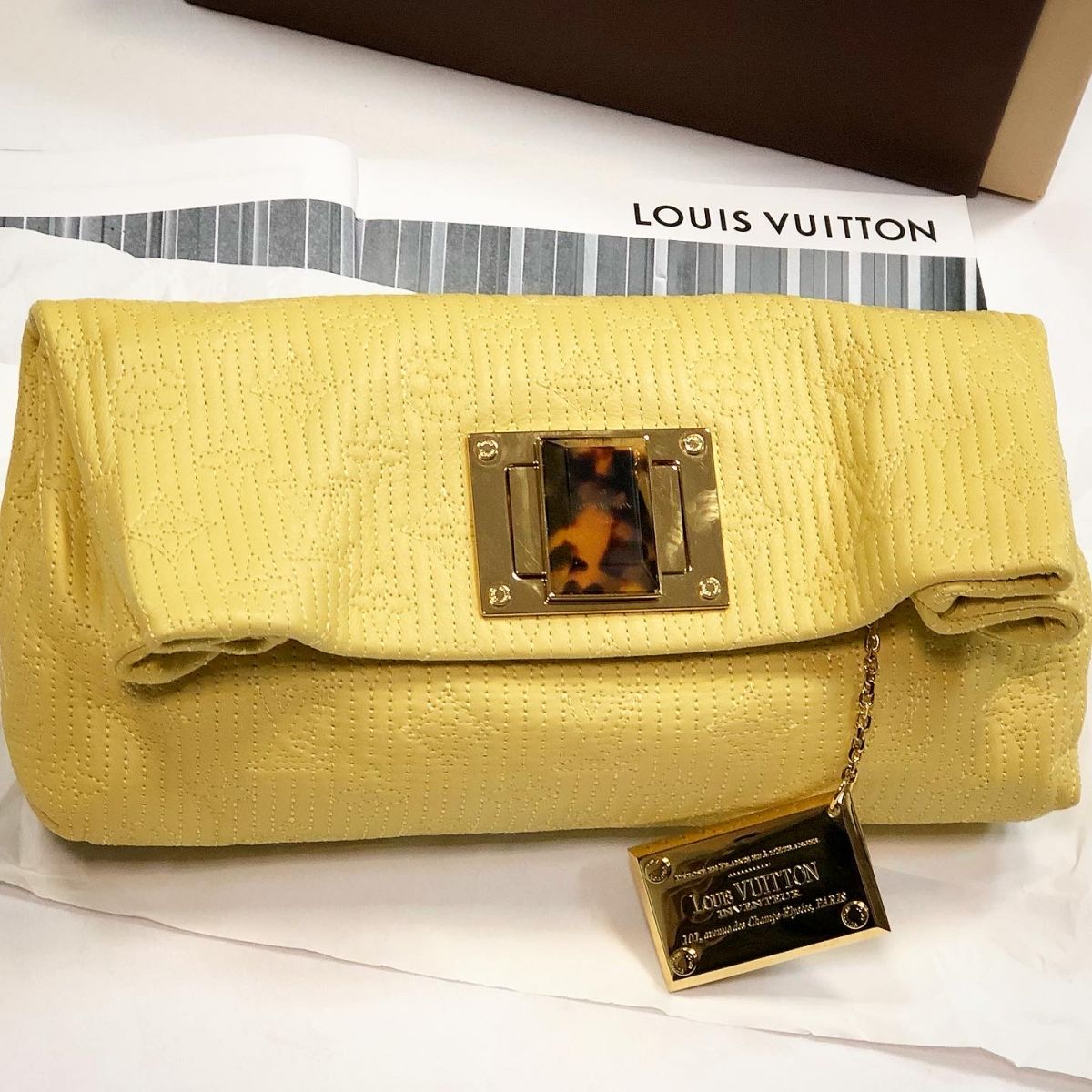 Клатч Louis Vuitton  размер 28/15 цена 24 616 руб