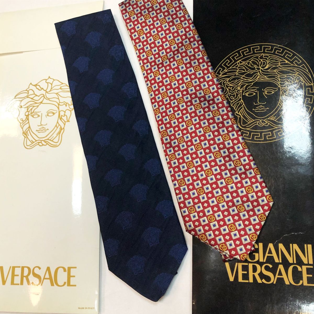 #MechtamenГалстуки VERSACE цена по 2 308 руб /в упаковке /