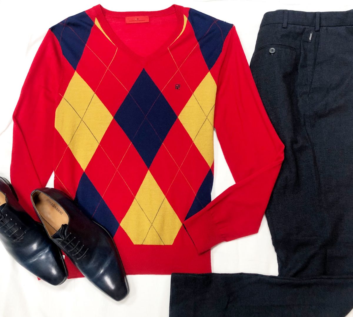 #Mechtamen
Джемпер CAROLINA HERERRA размер L цена 2 348 руб 
Брюки ARMANI размер 52 цена 6 256 руб 
Туфли MAGNANNI размер 43 12 524 руб