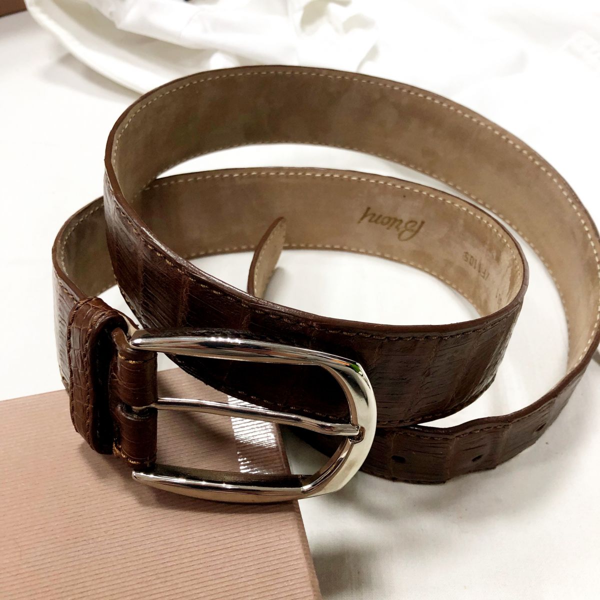 #Мechtamen 
Ремень Brioni цена 15 655 руб