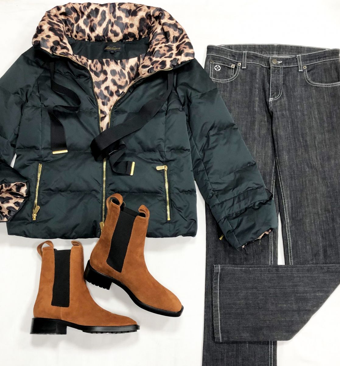 Пуховик Luisa Spagnoli размер S цена 15 655 руб
Джинсы Louis Vuitton размер 40 цена 15 655 руб
Ботинки Aeyde размер 38 цена 23 483 руб