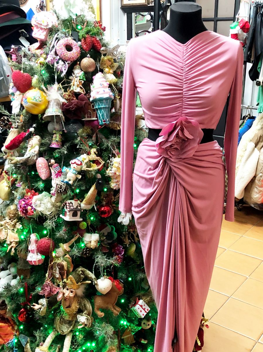 Платье размер 42 цена 23 483 руб


