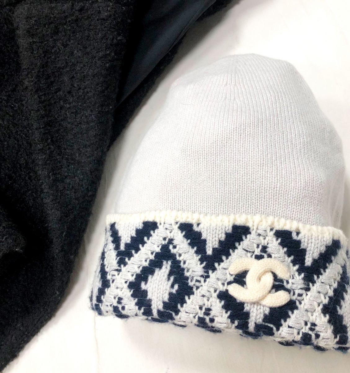 Шапка /кашемир/ Chanel цена 31 314 руб