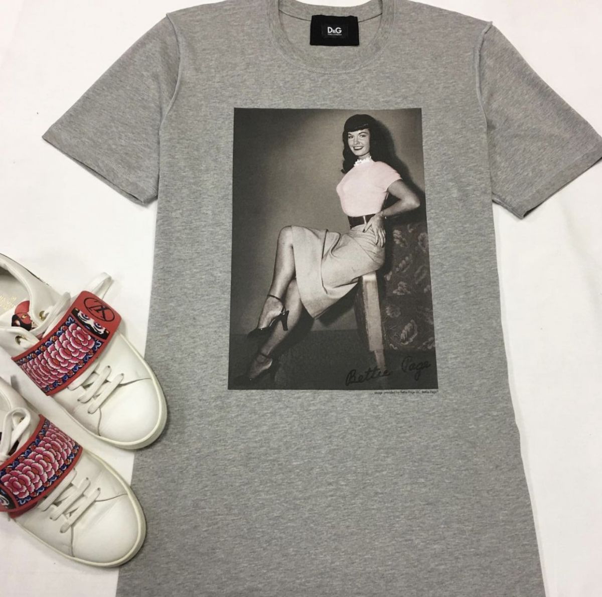 Футболка Dolce Gabbana размер 46 цена 7 693 руб 