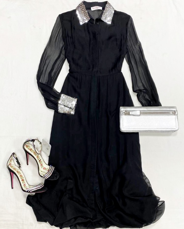 Платье/пайетки/ Valentino размер 38 цена 62 620 руб Босоножки Gucci размер 38 цена 31 310 рубКлатч Tom Ford