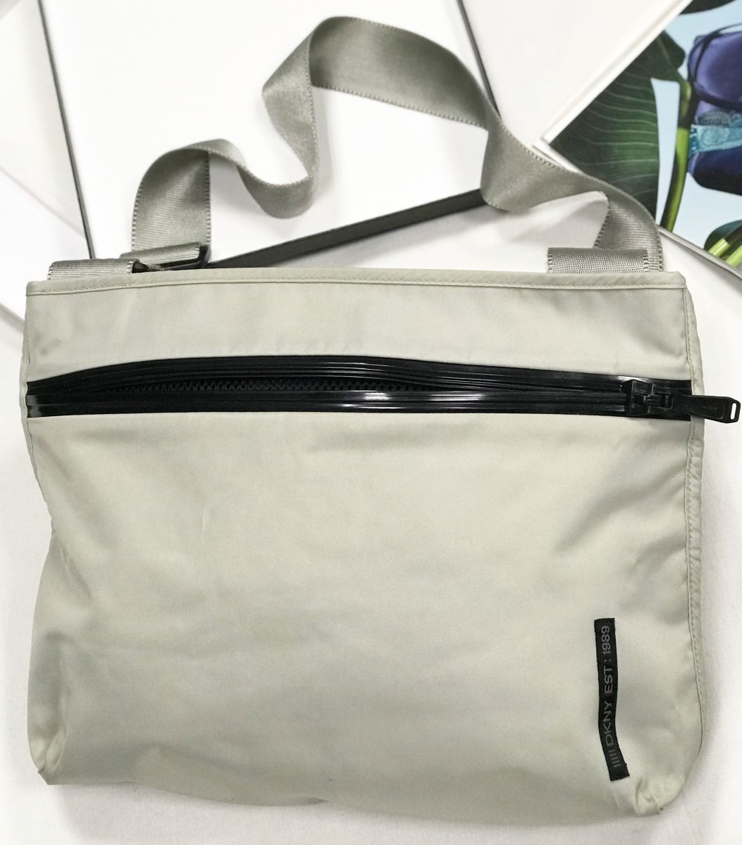 Сумка Dkny размер 35/28 цена 4 697 руб