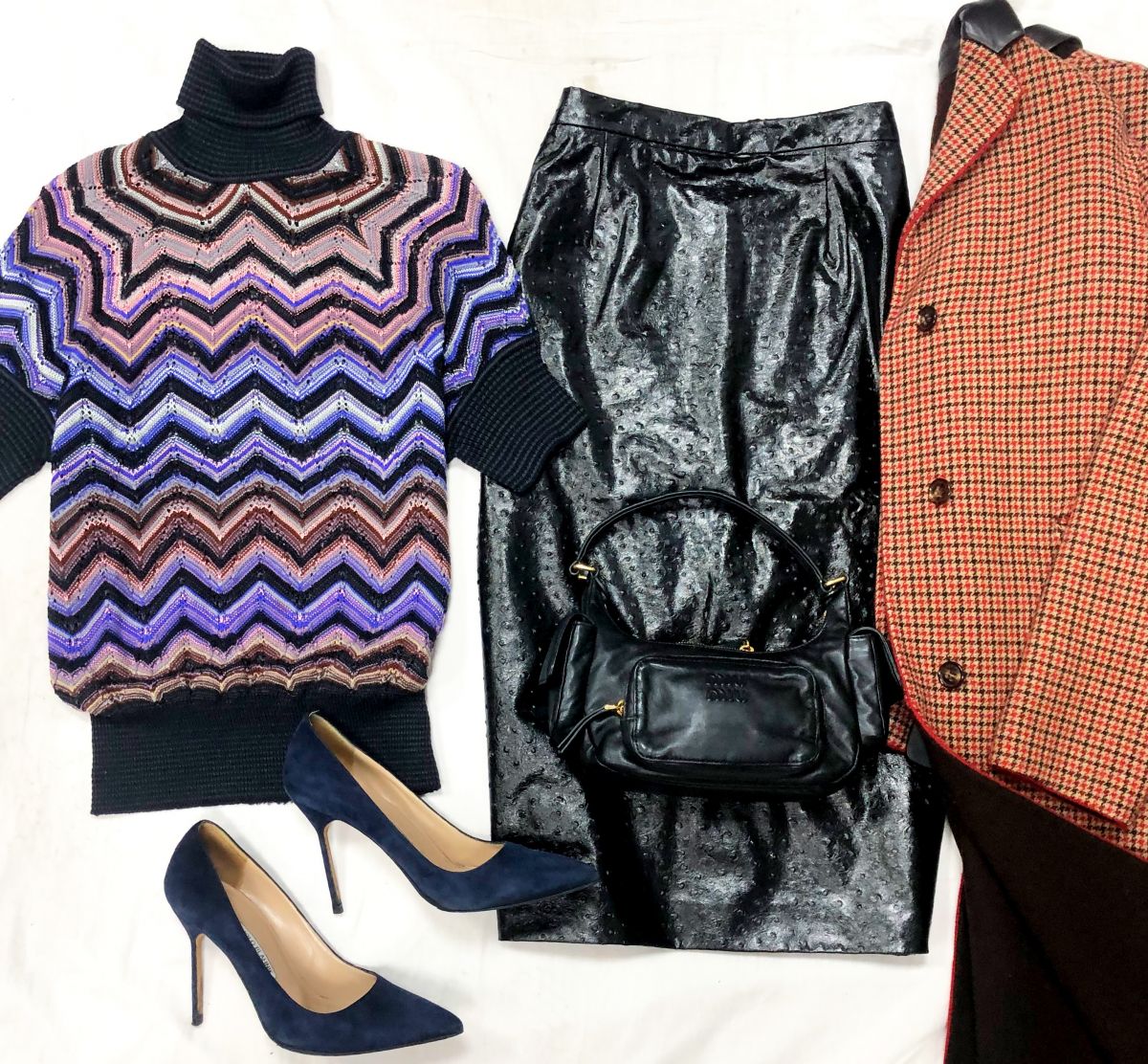 Кофта MISSONI размер S цена 10 959 руб ЮбкаMARGIELA размер 1 цена 15 655 руб Пальто /кашемир/ LORO PIANA Сумочка Miu Miu