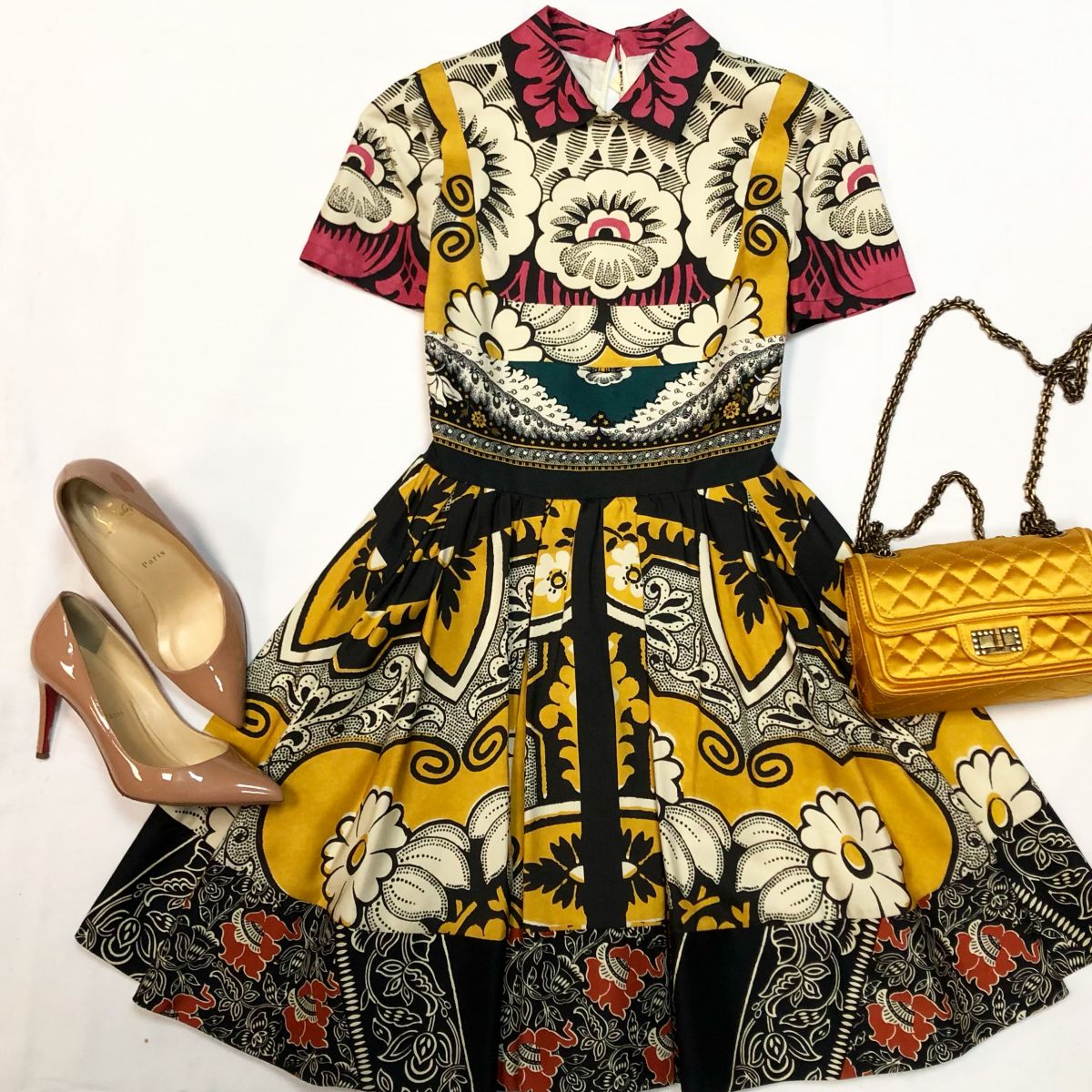 Платье VALENTINO размер 38 цена 26 155 руб Сумка CHANEL