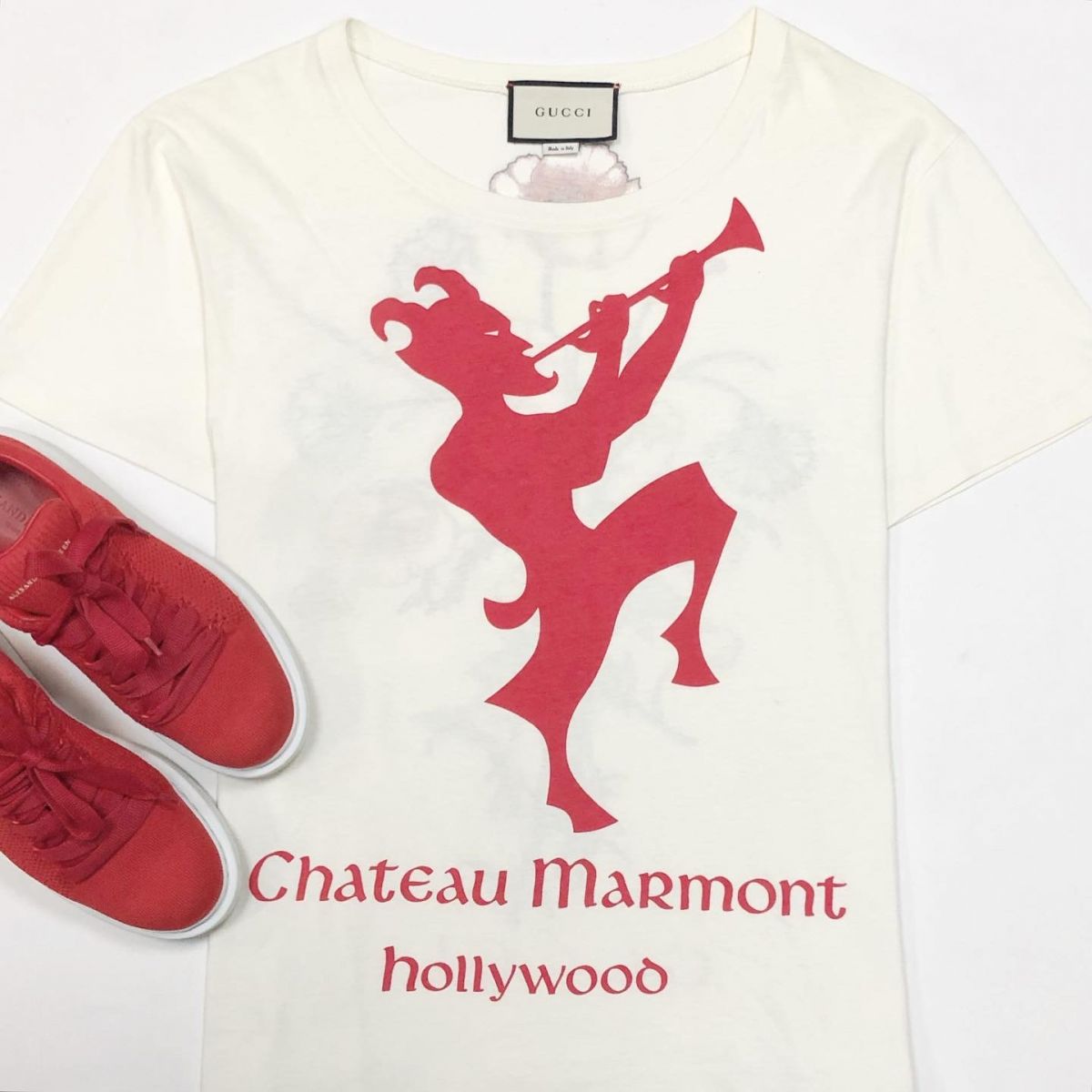 Футболка Gucci размер S цена 7 693 рубКеды Alexander McQueen размер 38 цена 15 385 руб
