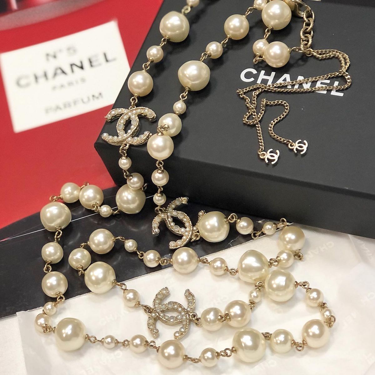 Бусы Chanel  цена 53 847 руб