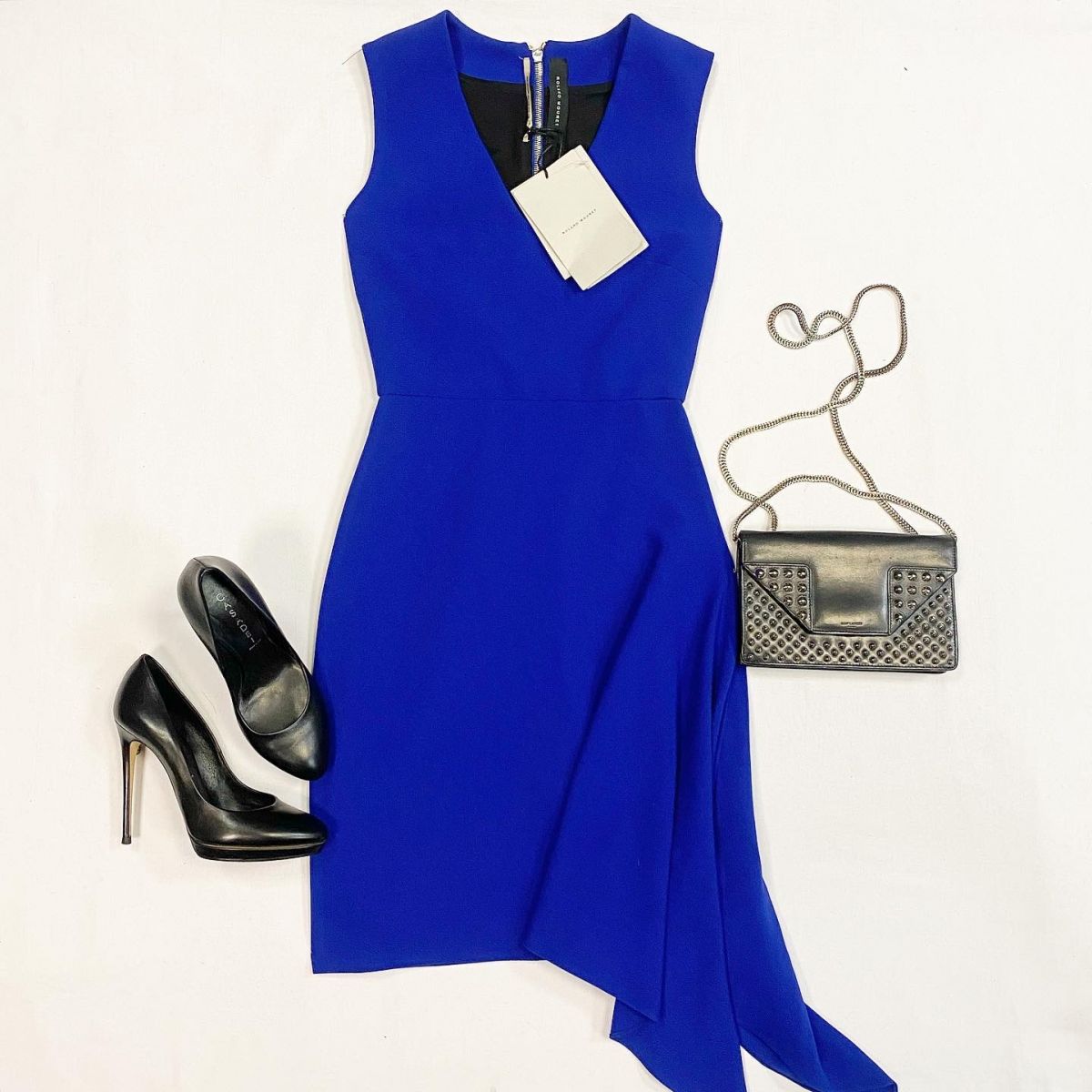 Платье Roland Mouret размер 40 цена 23 078 рубТуфли Casadei размер 38.5 цена 15 385 рубСумка Saint Laurent