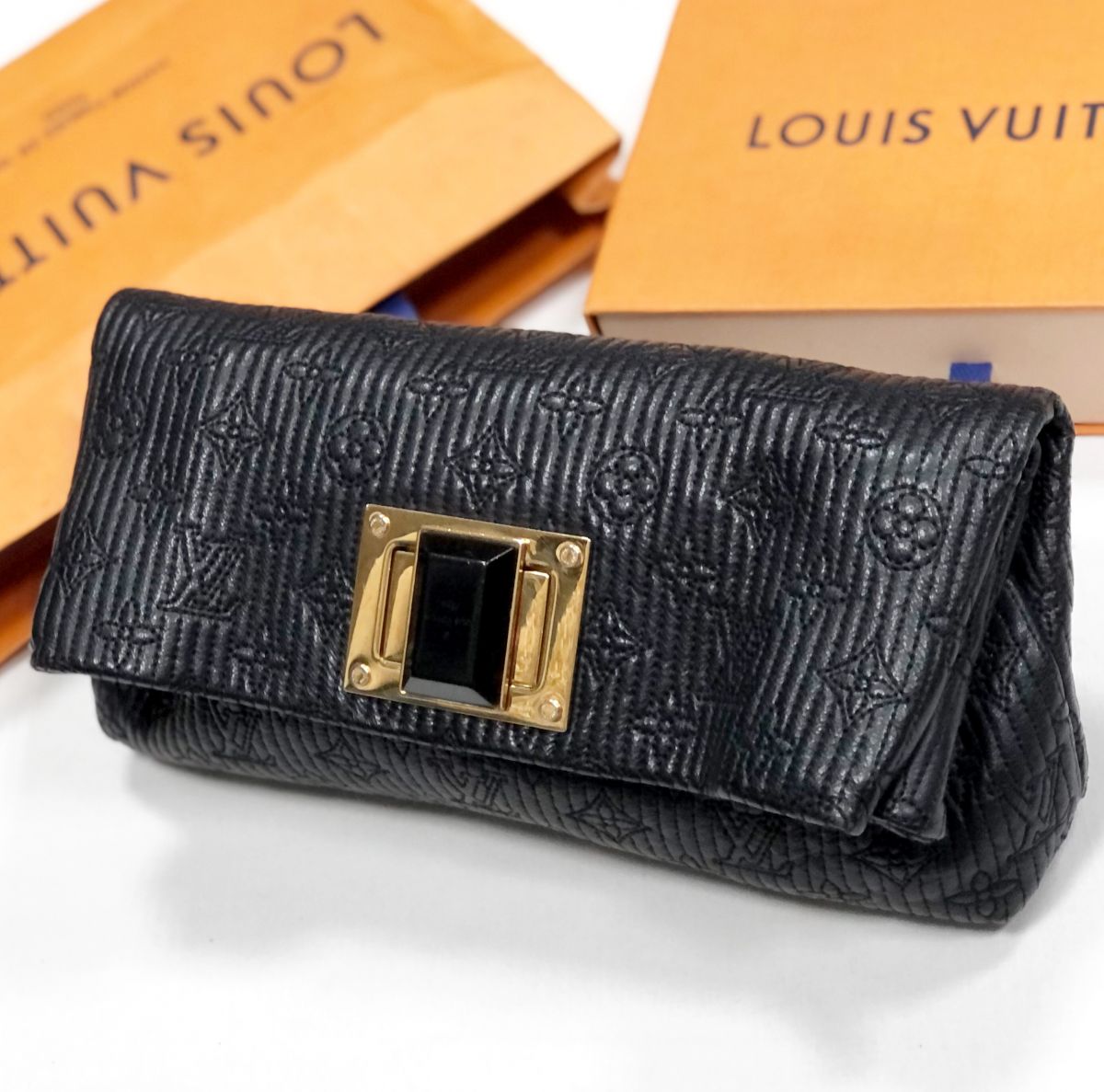 Клатч Louis Vuitton размер 28/15 цена 53 848 руб